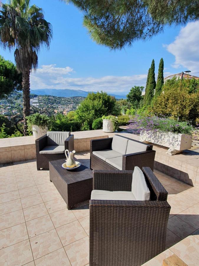 Haus Mit Garten Ueber Der Bucht Von Cannes Vallauris Exterior photo