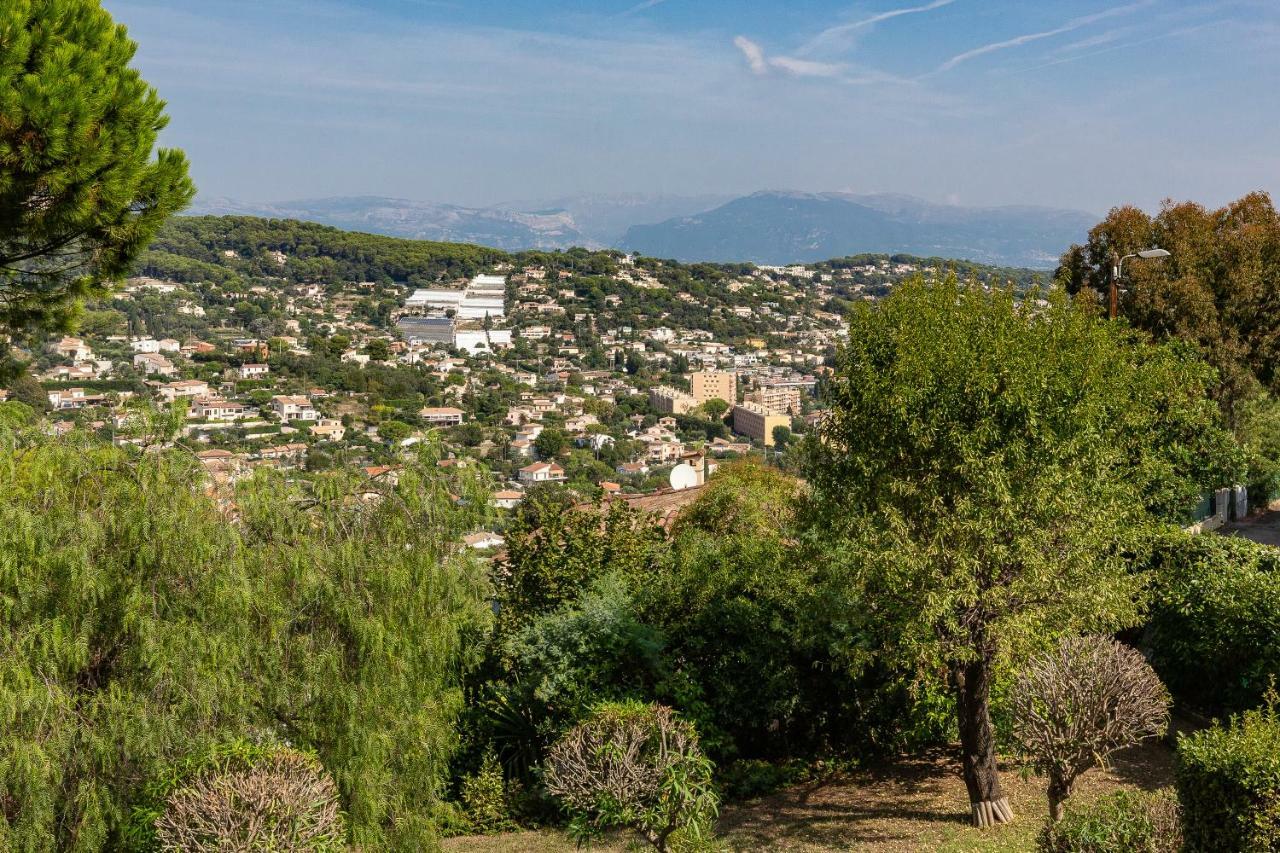 Haus Mit Garten Ueber Der Bucht Von Cannes Vallauris Exterior photo